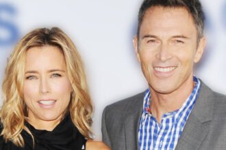 Tea Leoni and Tim Daly